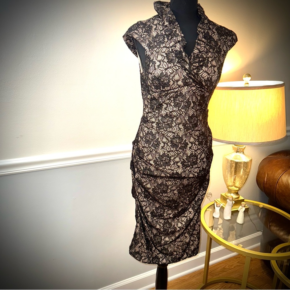 Xscape Tan Black Lace Formal/Semi midi body-con dress Sz 10. Ruched wCap sleeve.